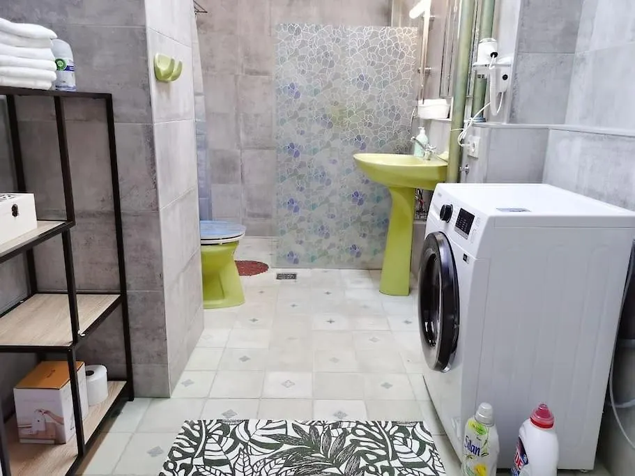 Deak Ferenc Ter Central Apartment بودابست
